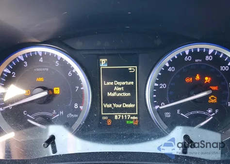 2018 Toyota Highlander Limited z USA, uszkodzony, nr VIN 5TDYZRFH1JS249223